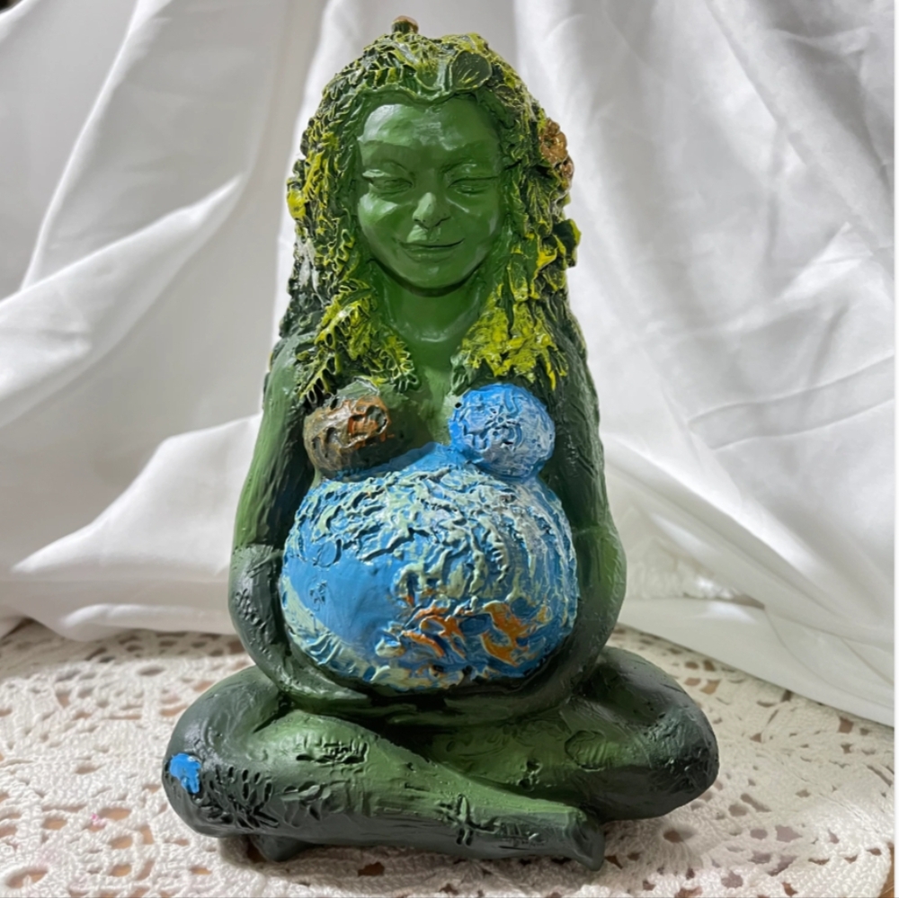 Green Goddess Mother Earth Statue - Gaia Altar Decor, Deity, Nature , Fertility‎